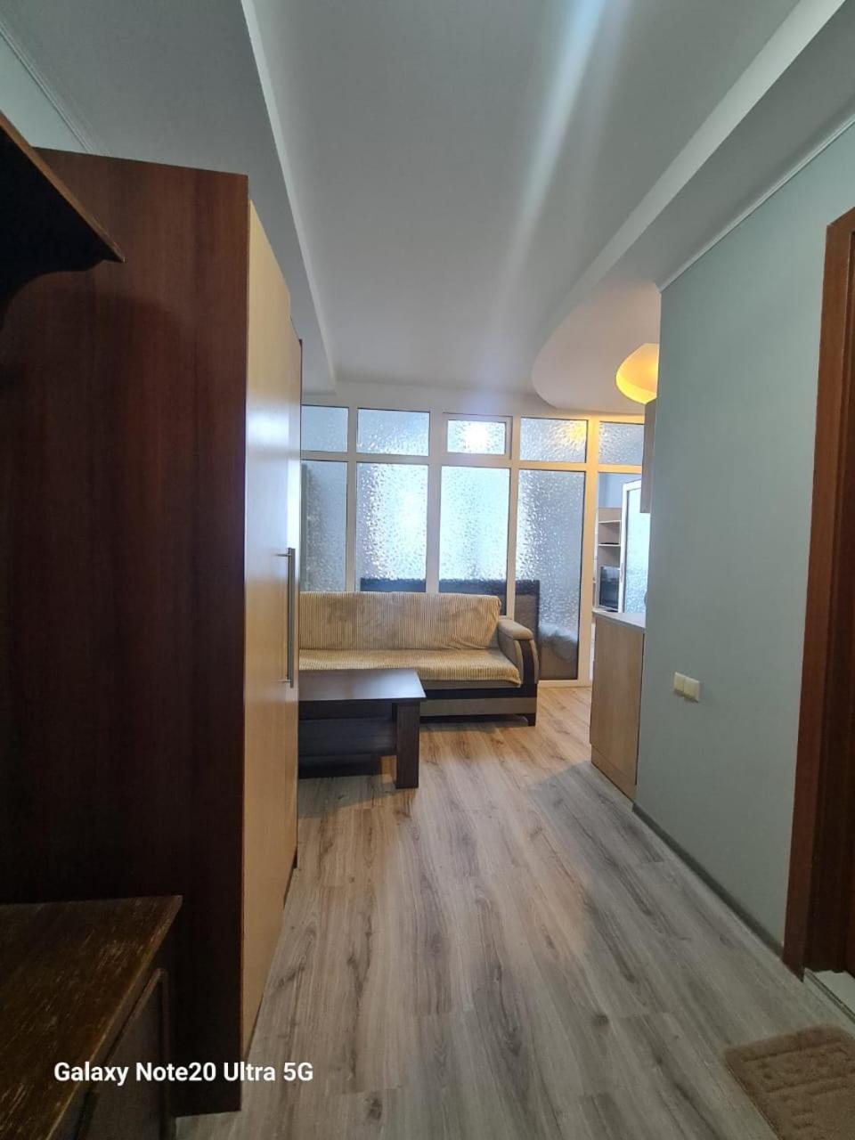 Yalcin Star Residence Apartment 300 Batumi Exterior photo