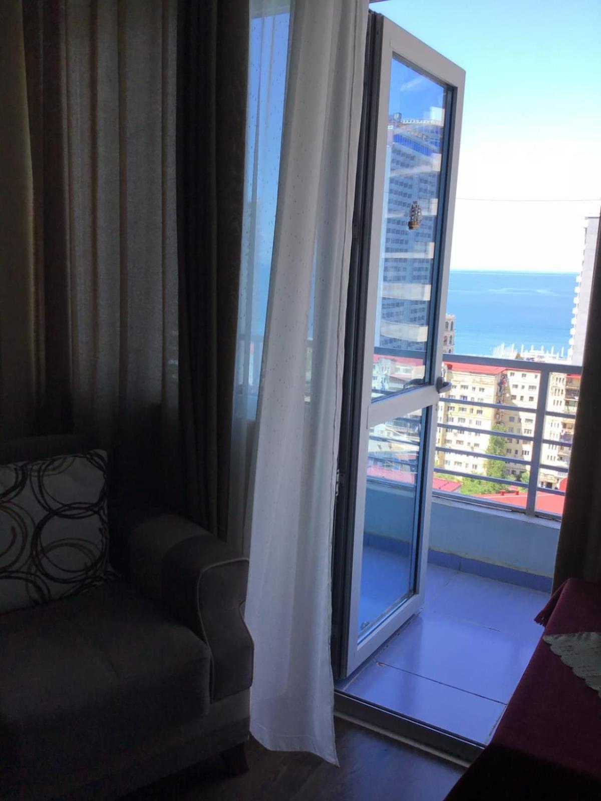 Yalcin Star Residence Apartment 300 Batumi Exterior photo